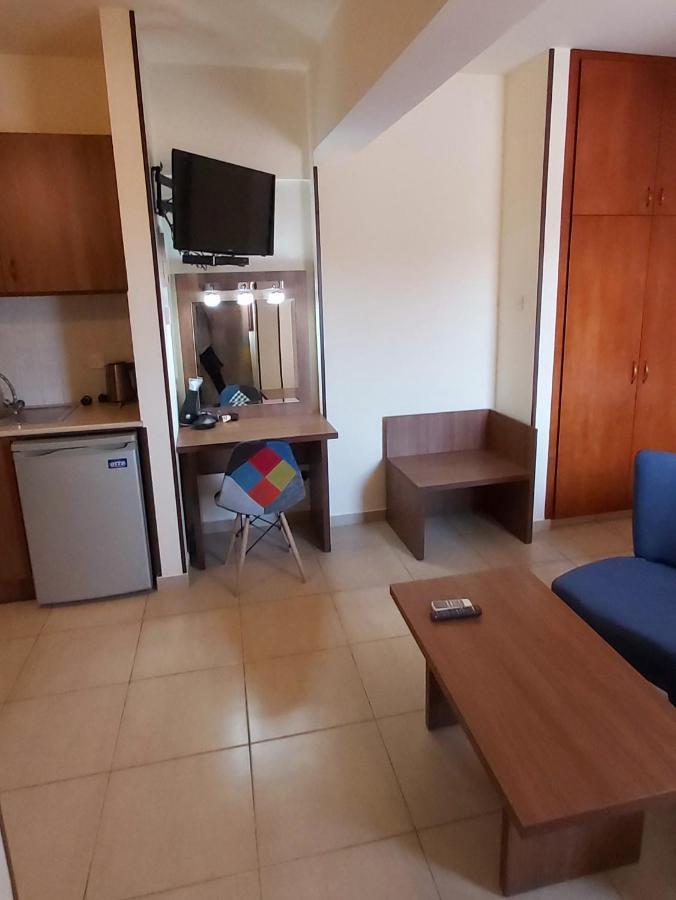 Apartament Lakis Court Larnaca Zewnętrze zdjęcie