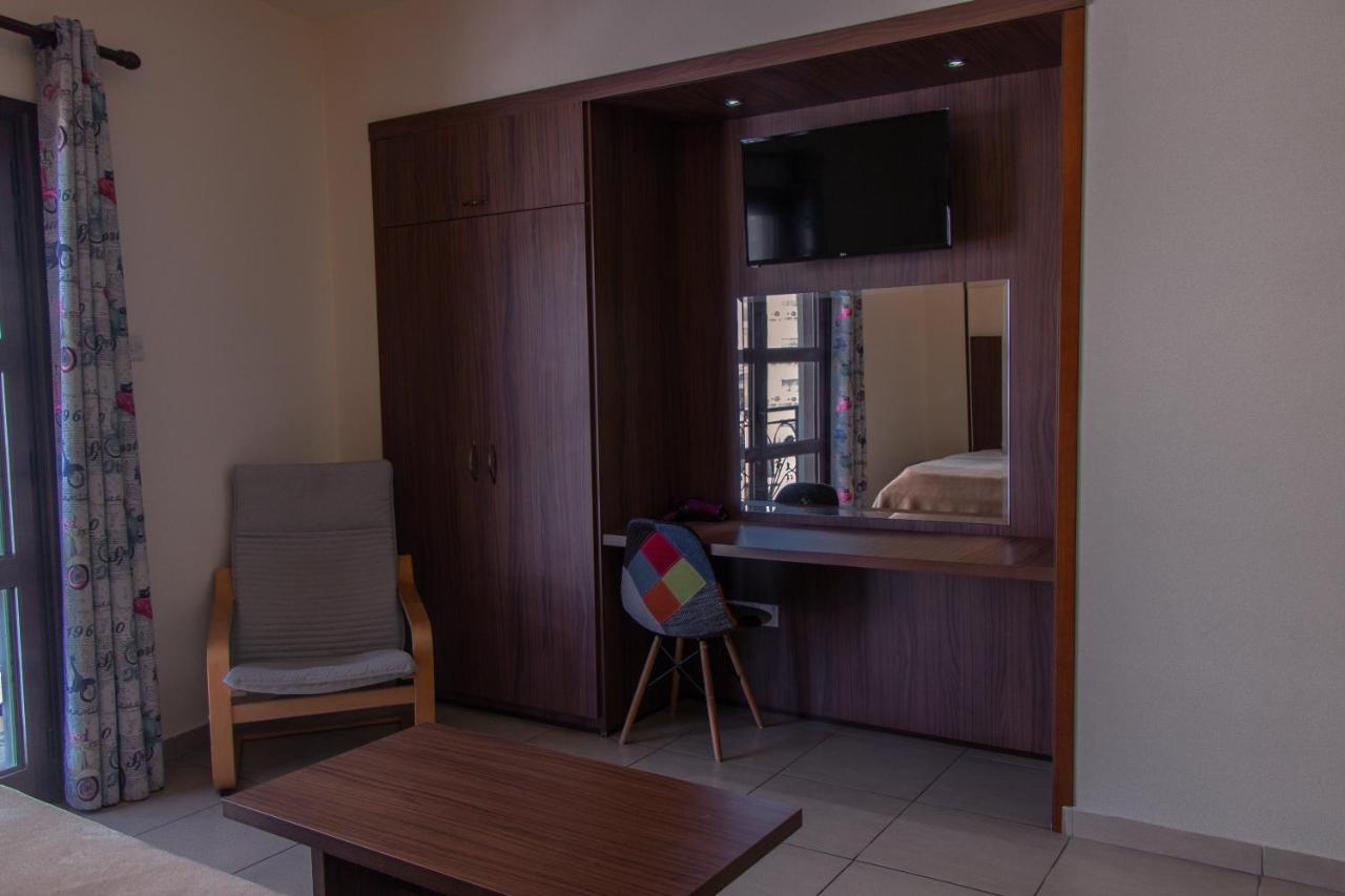 Apartament Lakis Court Larnaca Zewnętrze zdjęcie